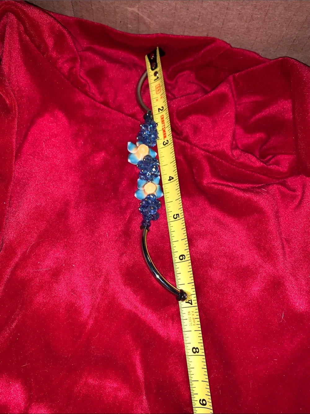 Blue Floral Bead Bracelet with faceted crystal bead Accents